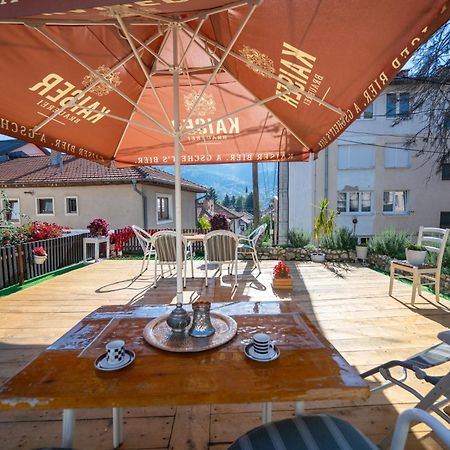 Spacious And Bright 2Bdr Apartment In The Old Town 塞拉耶佛 外观 照片