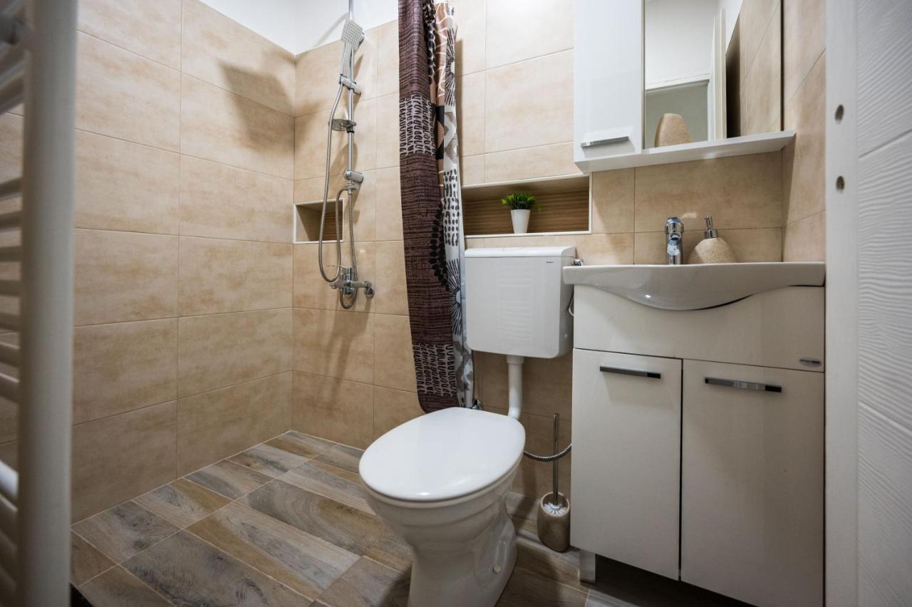 Spacious And Bright 2Bdr Apartment In The Old Town 塞拉耶佛 外观 照片