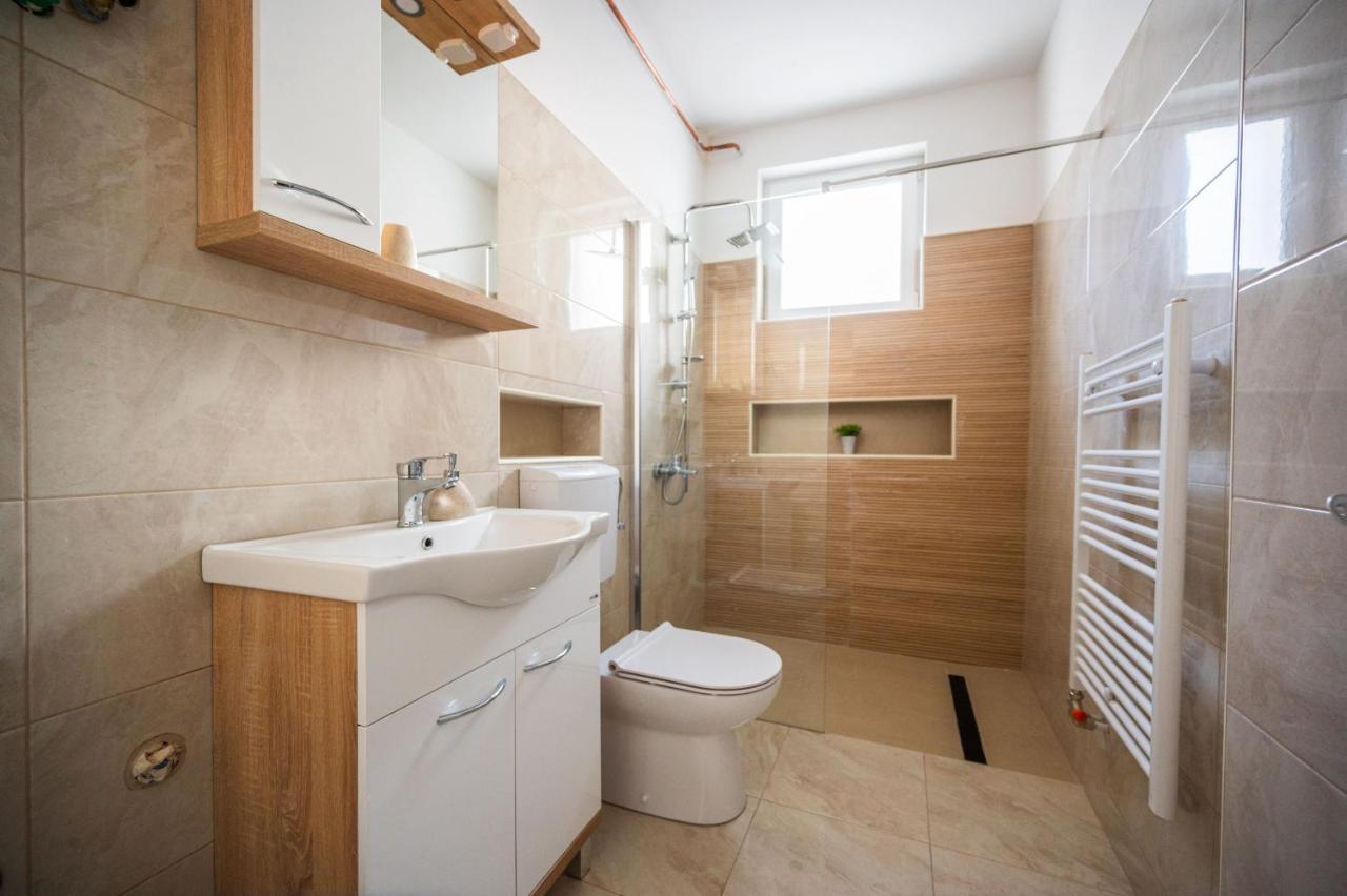 Spacious And Bright 2Bdr Apartment In The Old Town 塞拉耶佛 外观 照片